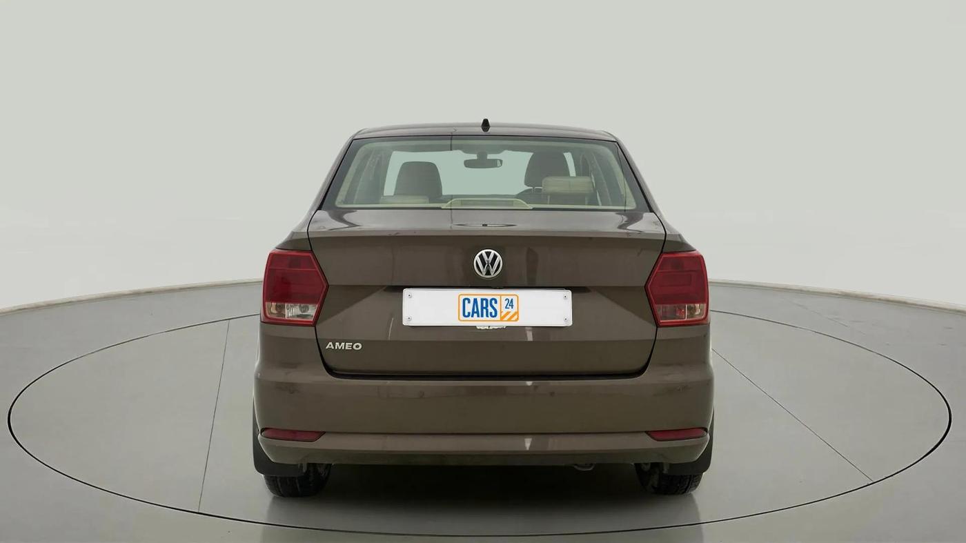 2017 Volkswagen Ameo HIGHLINE1.2L PLUS 16 ALLOY, Petrol, Manual, 30,905 km, Back/Rear