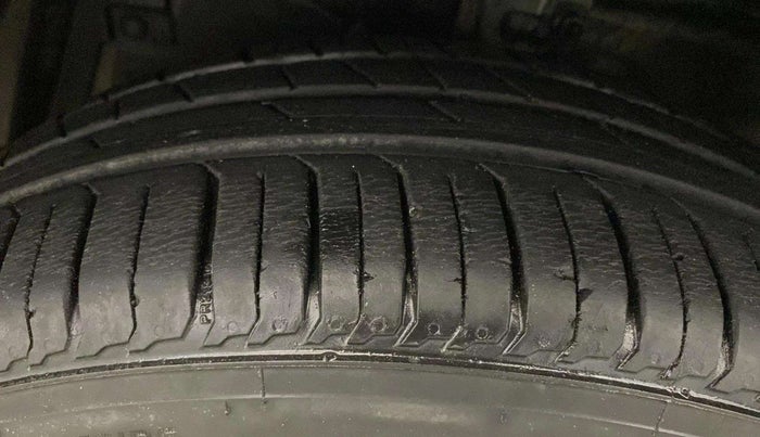 2013 Maruti Swift Dzire ZXI, Petrol, Manual, 61,504 km, Left Front Tyre Tread