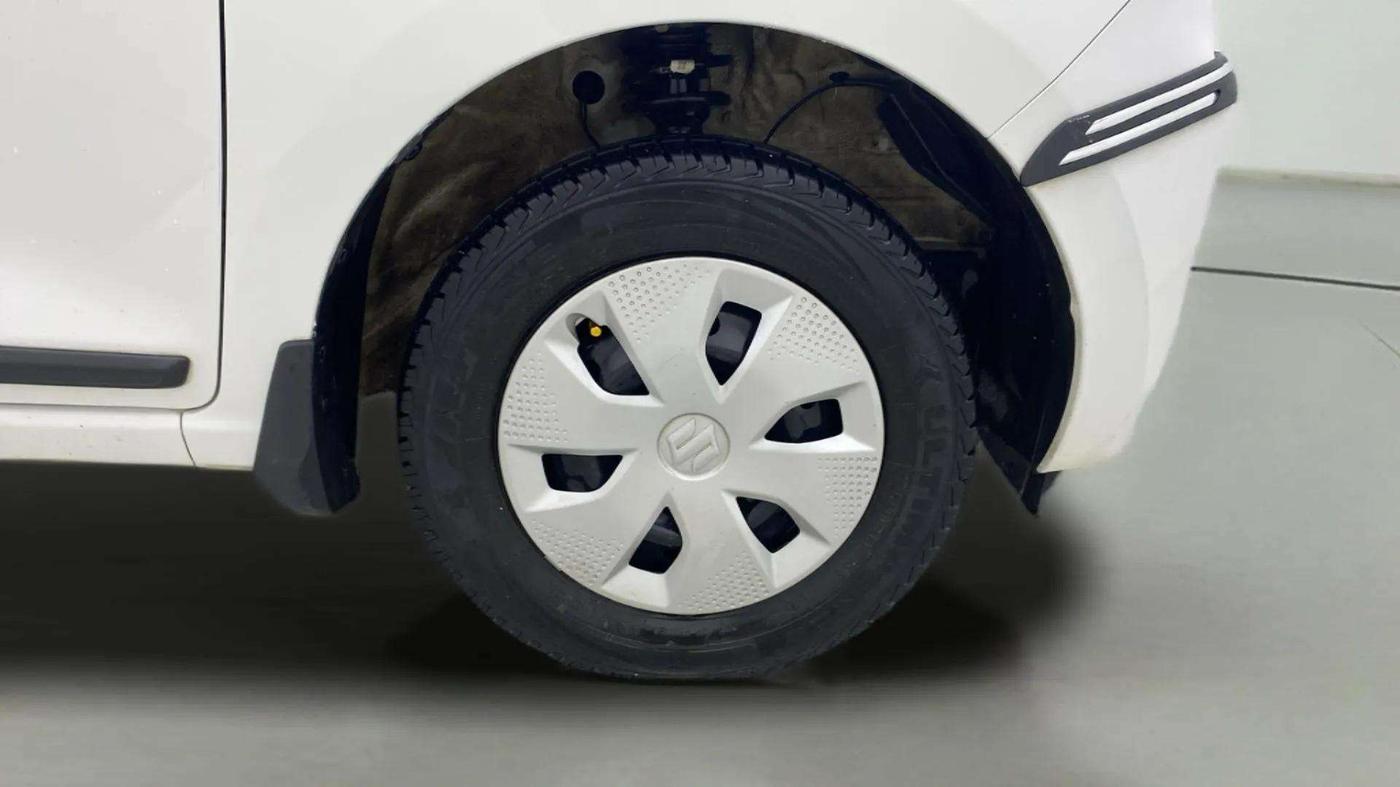2023 Maruti Alto K10 VXI PLUS, Petrol, Manual, 24,681 km, Right Front Wheel