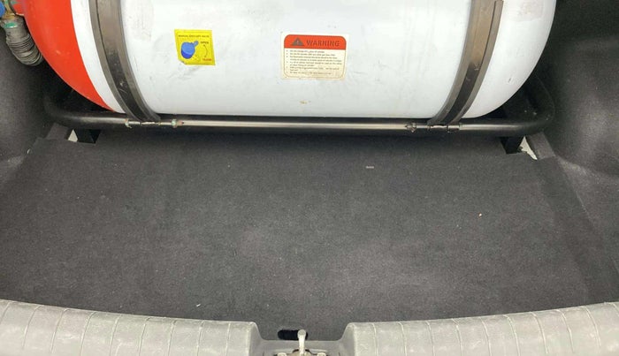 2019 Hyundai XCENT PRIME T  VTVT PLUS  CNG, CNG, Manual, 63,981 km, Boot Inside