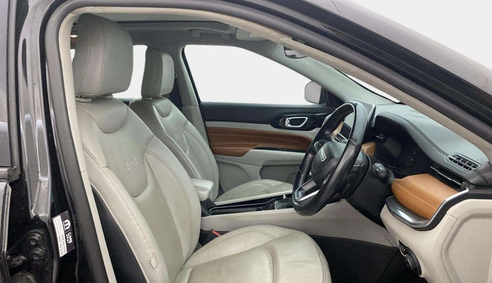 2021 Jeep Compass LIMITED (O) 2.0 DIESEL 4X4 AT, Diesel, Automatic, 66,890 km, Right Side Front Door Cabin