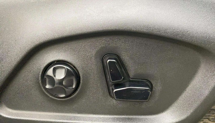 2021 Jeep Compass LIMITED (O) 2.0 DIESEL 4X4 AT, Diesel, Automatic, 66,890 km, Driver Side Adjustment Panel