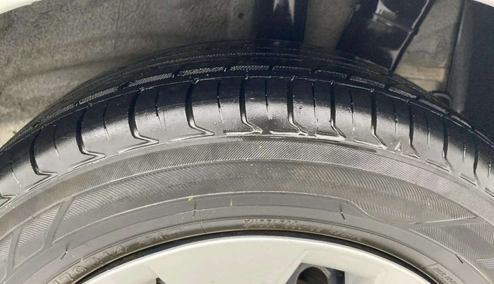 2015 Hyundai Xcent S 1.2, Petrol, Manual, 94,040 km, Left Rear Tyre Tread