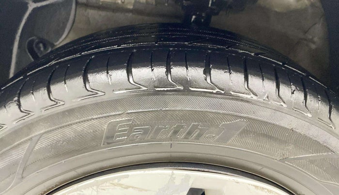 2015 Hyundai Xcent S 1.2, Petrol, Manual, 94,040 km, Left Front Tyre Tread