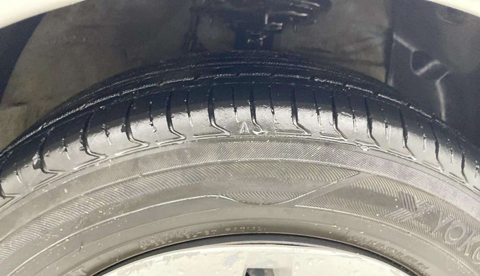 2015 Hyundai Xcent S 1.2, Petrol, Manual, 94,040 km, Right Front Tyre Tread
