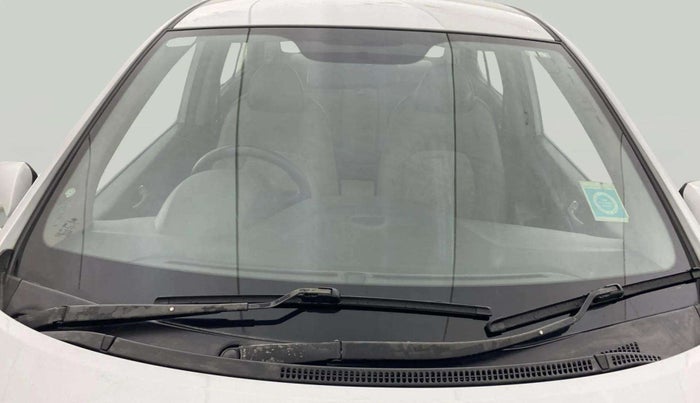 2015 Hyundai Xcent S 1.2, Petrol, Manual, 94,040 km, Front Windshield