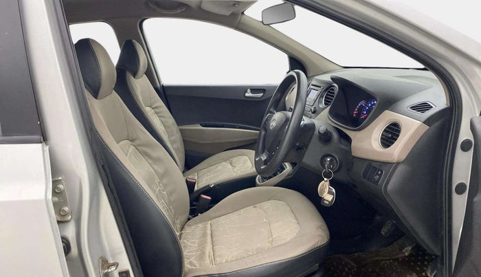 2015 Hyundai Xcent S 1.2, Petrol, Manual, 94,040 km, Right Side Front Door Cabin