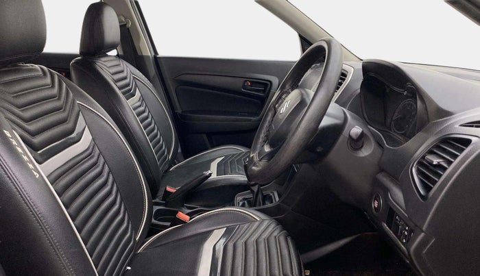 2021 Maruti Vitara Brezza VXI, Petrol, Manual, 67,584 km, Right Side Front Door Cabin