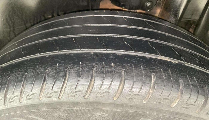 2021 Maruti Vitara Brezza VXI, Petrol, Manual, 67,584 km, Left Rear Tyre Tread