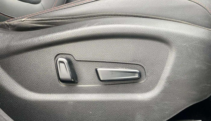 2021 KIA SELTOS GTX PLUS AT 1.5 DIESEL, Diesel, Automatic, 91,904 km, Driver Side Adjustment Panel