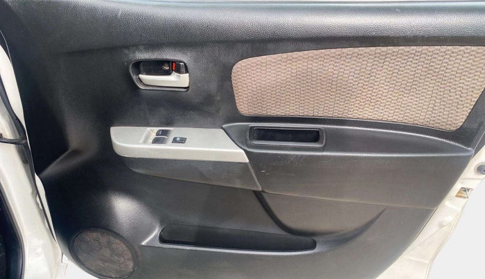 2014 Maruti Wagon R 1.0 LXI, Petrol, Manual, 57,902 km, Driver Side Door Panels Control