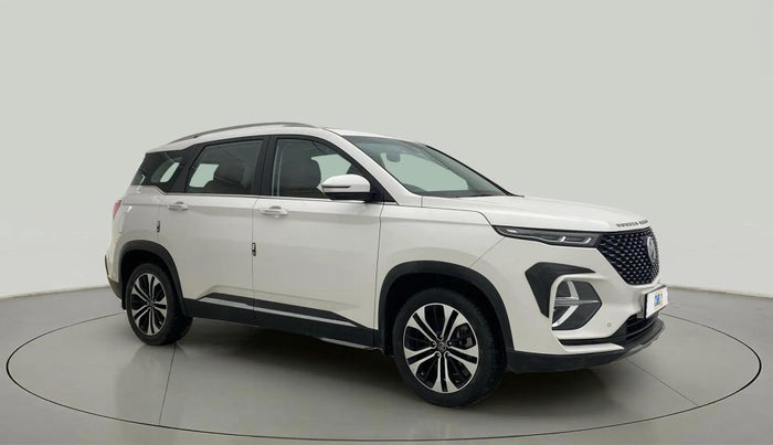 2023 MG HECTOR PLUS SHARP 1.5 PETROL TURBO CVT 6-STR, Petrol, Automatic, 27,067 km, Right Front Diagonal