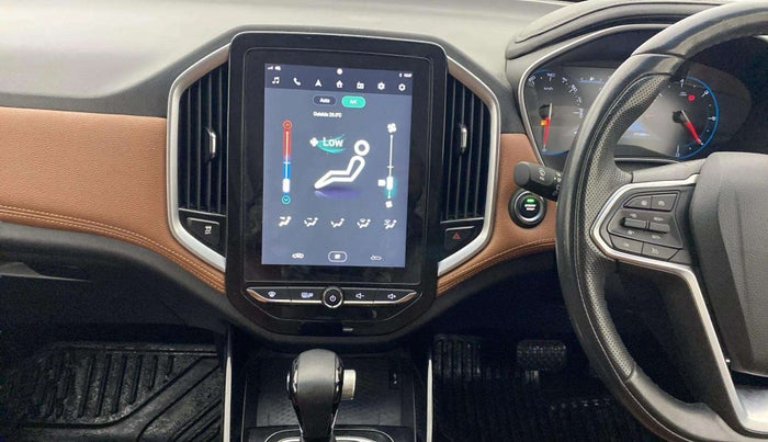 2023 MG HECTOR PLUS SHARP 1.5 PETROL TURBO CVT 6-STR, Petrol, Automatic, 27,067 km, Air Conditioner