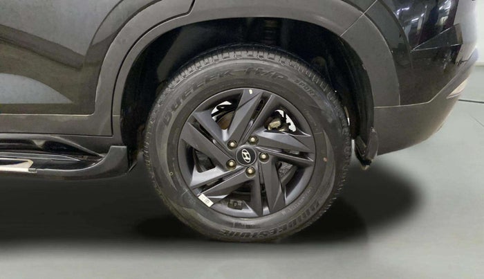 2023 Hyundai Creta S PLUS KNIGHT 1.5 PETROL DUAL TONE, Petrol, Manual, 36,420 km, Left Rear Wheel