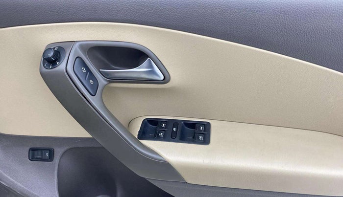 2016 Volkswagen Vento HIGHLINE PETROL AT, Petrol, Automatic, 78,388 km, Driver Side Door Panels Control