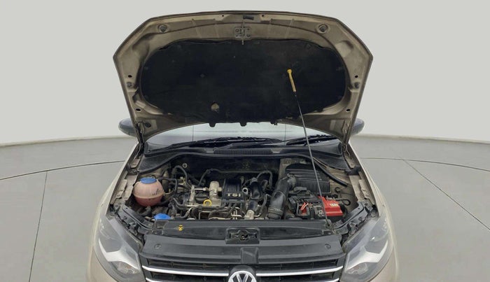 2016 Volkswagen Vento HIGHLINE PETROL AT, Petrol, Automatic, 78,388 km, Open Bonet