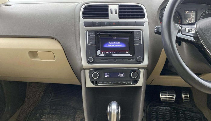2016 Volkswagen Vento HIGHLINE PETROL AT, Petrol, Automatic, 78,388 km, Air Conditioner