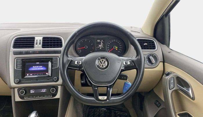 2016 Volkswagen Vento HIGHLINE PETROL AT, Petrol, Automatic, 78,388 km, Steering Wheel Close Up
