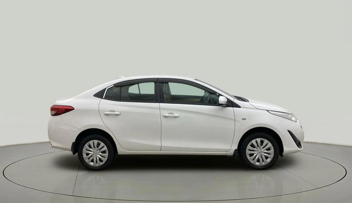 2021 Toyota YARIS J MT, Petrol, Manual, 32,635 km, Right Side View