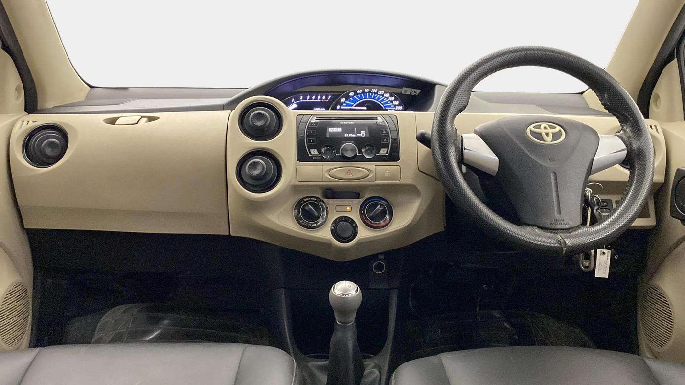 2017 Toyota Etios G, Petrol, Manual, 52,151 km, Dashboard