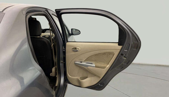 2017 Toyota Etios G, Petrol, Manual, 52,151 km, RHS Rear Door