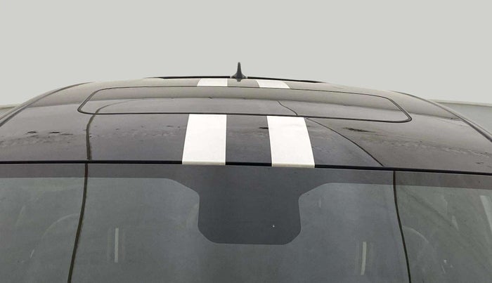 2024 Tata ALTROZ Racer R2, Petrol, Manual, 8,797 km, Moonroof/ Sunroof