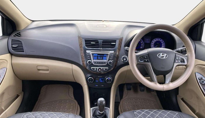 2015 Hyundai Verna FLUIDIC 4S 1.6 VTVT S(O), Petrol, Manual, 93,551 km, Dashboard