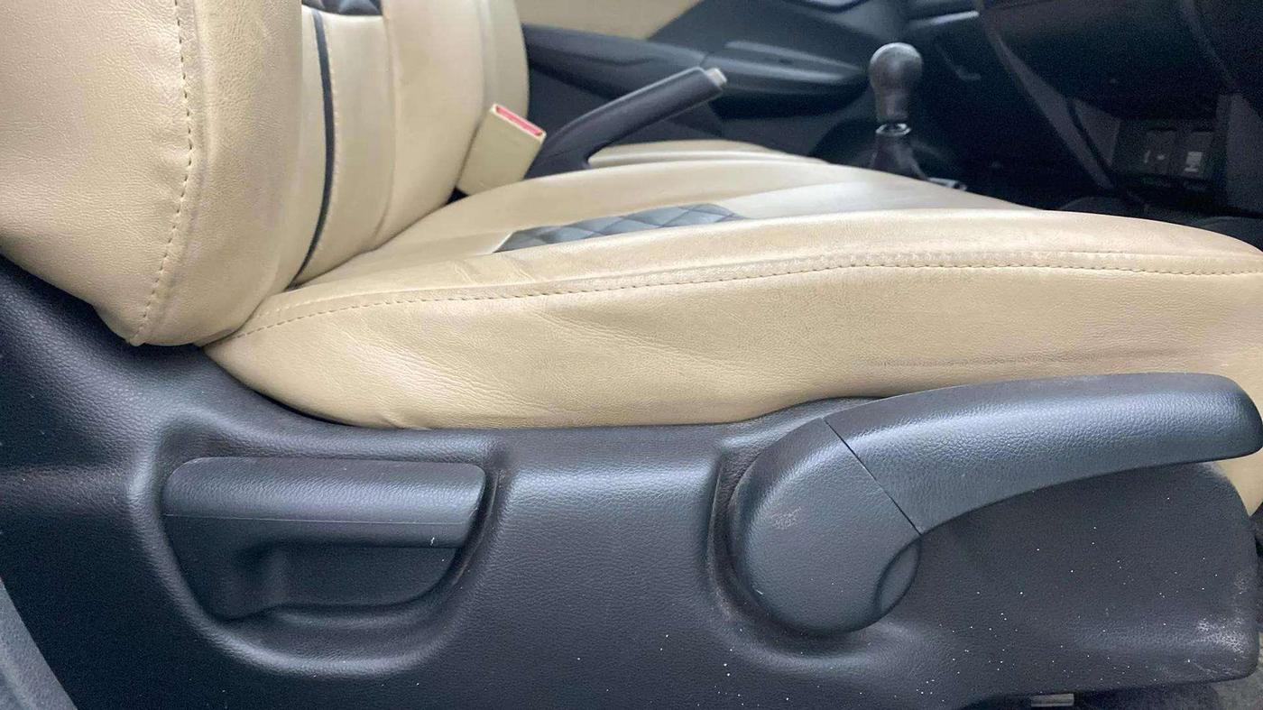 2018 Honda Jazz 1.2L I-VTEC V, Petrol, Manual, 21,324 km, Driver Side Adjustment Panel