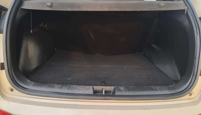 2015 Hyundai Creta SX 1.6 DIESEL, Diesel, Manual, 65,549 km, Boot Open Zoomed View
