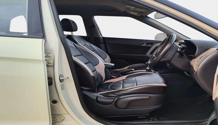 2015 Hyundai Creta SX 1.6 DIESEL, Diesel, Manual, 65,549 km, Right Side Front Door Cabin