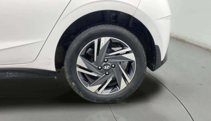 2023 Hyundai NEW I20 ASTA (O) 1.2 MT, Petrol, Manual, 20,340 km, Left Rear Wheel