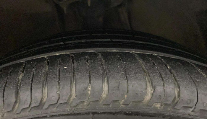 2023 Hyundai NEW I20 ASTA (O) 1.2 MT, Petrol, Manual, 20,340 km, Right Front Tyre Tread