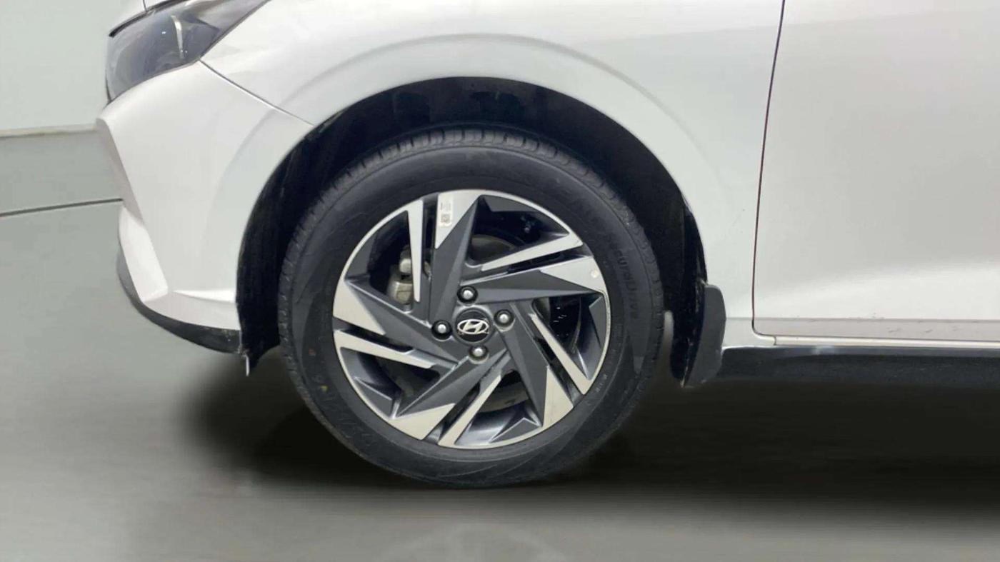 2023 Hyundai NEW I20 ASTA (O) 1.2 MT, Petrol, Manual, 20,340 km, Left Front Wheel