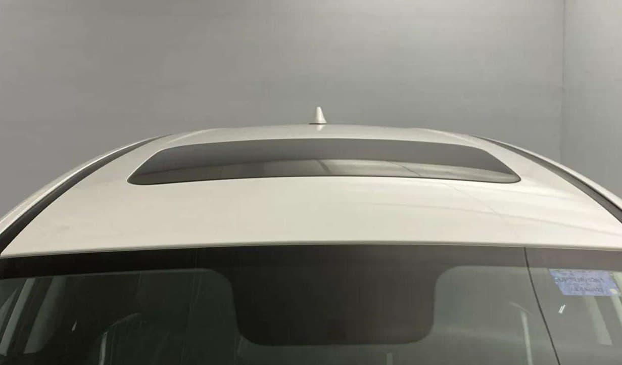 2023 Hyundai NEW I20 ASTA (O) 1.2 MT, Petrol, Manual, 20,340 km, Moonroof/ Sunroof
