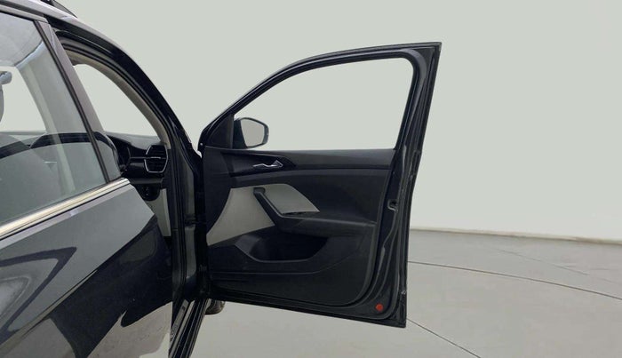 2022 Skoda KUSHAQ STYLE 1.0L TSI MT, Petrol, Manual, 65,423 km, RHS Front Door