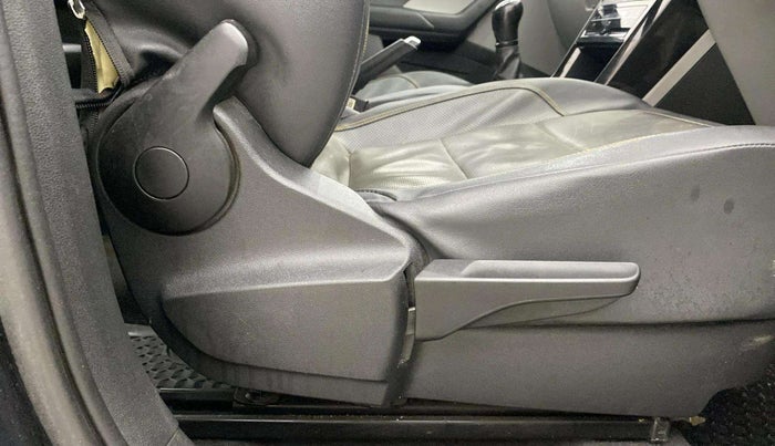 2022 Skoda KUSHAQ STYLE 1.0L TSI MT, Petrol, Manual, 65,423 km, Driver Side Adjustment Panel