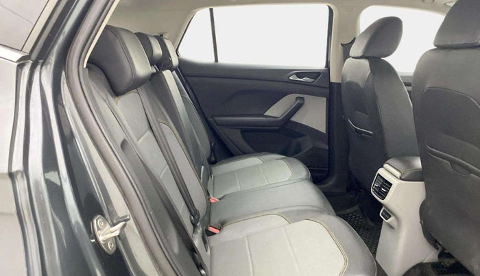 2022 Skoda KUSHAQ STYLE 1.0L TSI MT, Petrol, Manual, 65,423 km, Right Side Rear Door Cabin