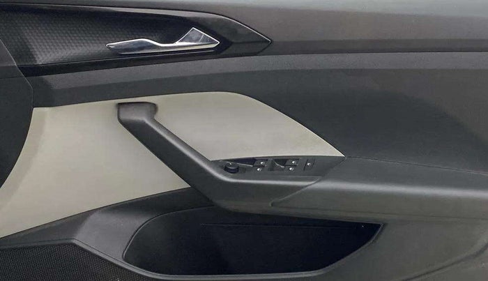 2022 Skoda KUSHAQ STYLE 1.0L TSI MT, Petrol, Manual, 65,423 km, Driver Side Door Panels Control