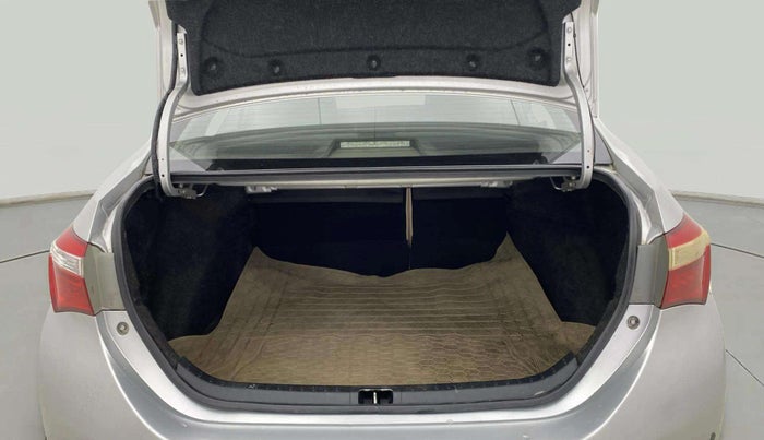 2015 Toyota Corolla Altis VL CVT PETROL, Petrol, Automatic, 55,650 km, Boot Inside