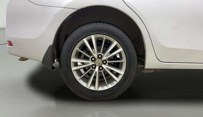 2015 Toyota Corolla Altis VL CVT PETROL, Petrol, Automatic, 55,650 km, Right Rear Wheel