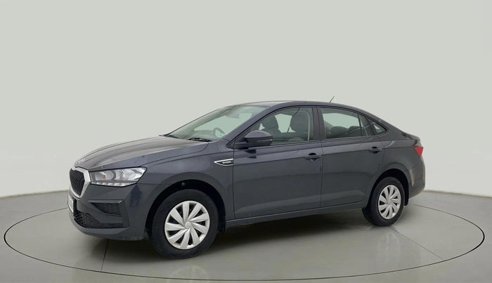 2023 Skoda SLAVIA ACTIVE 1.0L TSI MT, Petrol, Manual, 27,326 km, Left Front Diagonal