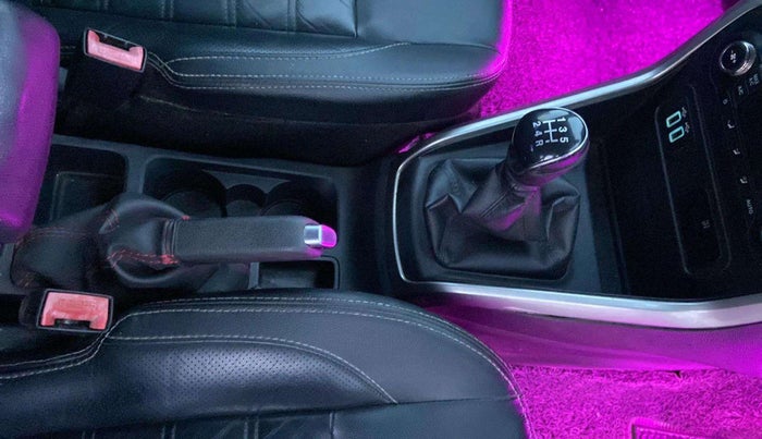 2019 Ford Ecosport TITANIUM + 1.5L DIESEL, Diesel, Manual, 1,14,245 km, Gear Lever
