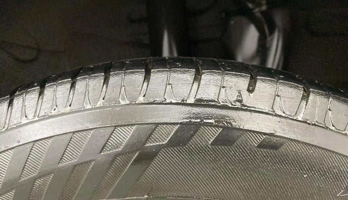 2019 Hyundai NEW SANTRO SPORTZ CNG, CNG, Manual, 94,768 km, Left Rear Tyre Tread