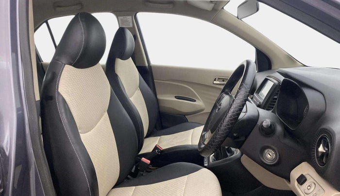 2019 Hyundai NEW SANTRO SPORTZ CNG, CNG, Manual, 94,768 km, Right Side Front Door Cabin