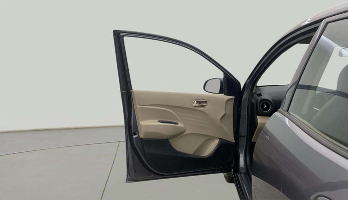 2019 Hyundai NEW SANTRO SPORTZ CNG, CNG, Manual, 94,768 km, LHS Front Door