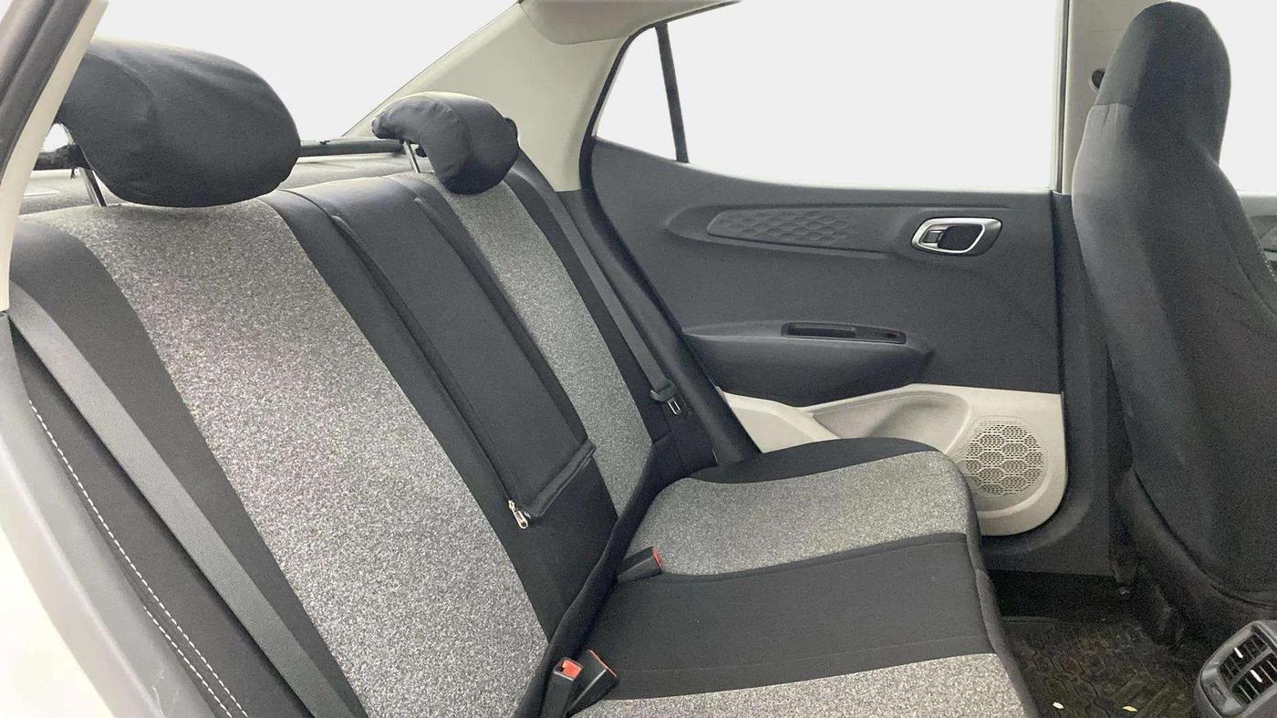 2020 Hyundai AURA SX PLUS 1.2 AMT CRDI, Diesel, Automatic, 55,887 km, Right Side Rear Door Cabin