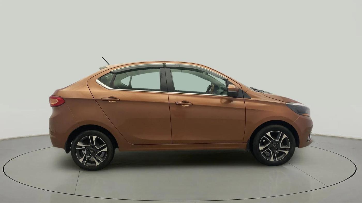 2017 Tata TIGOR XZ PETROL, Petrol, Manual, 44,664 km, Right Side View