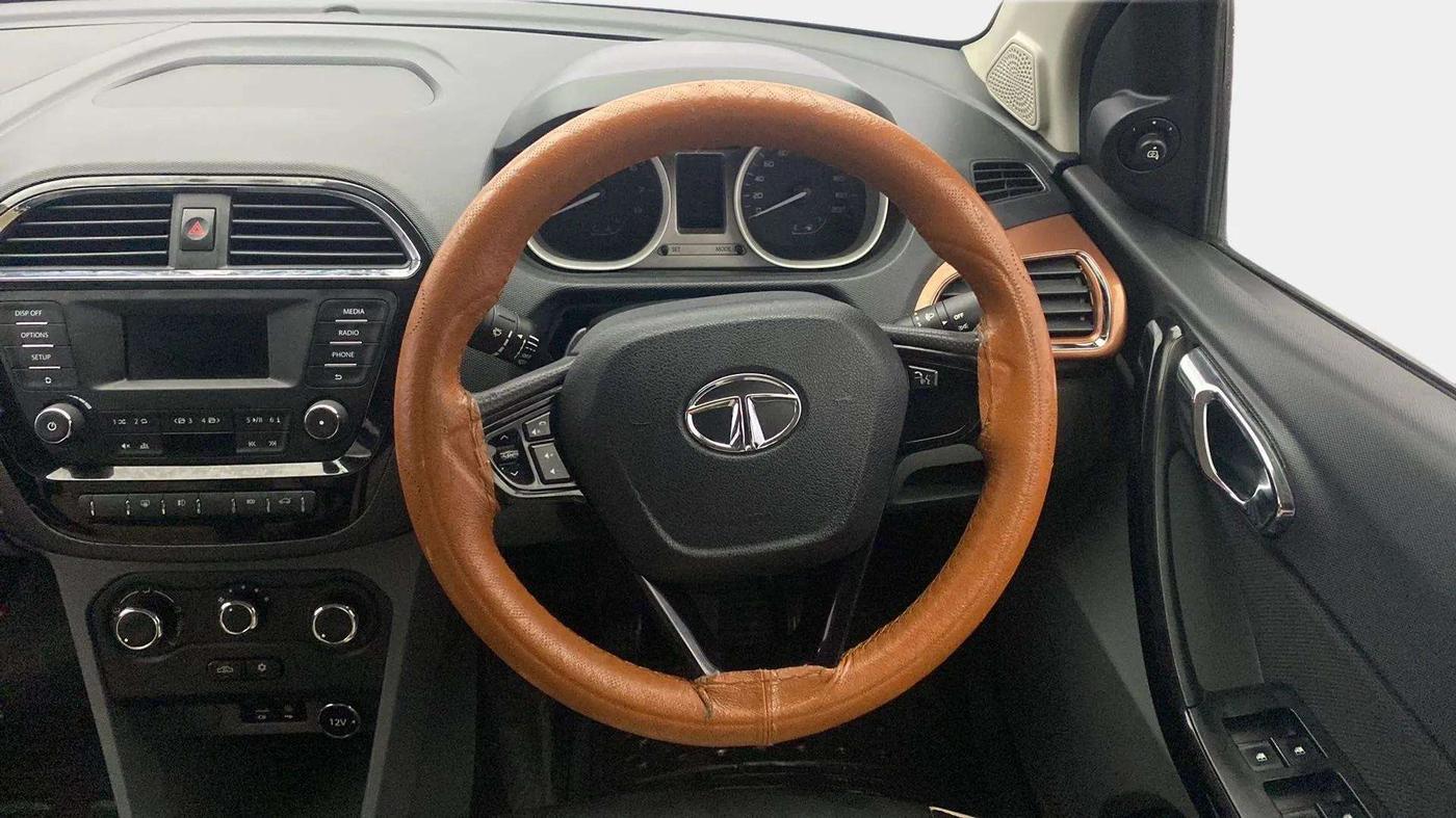 2017 Tata TIGOR XZ PETROL, Petrol, Manual, 44,664 km, Steering Wheel Close Up