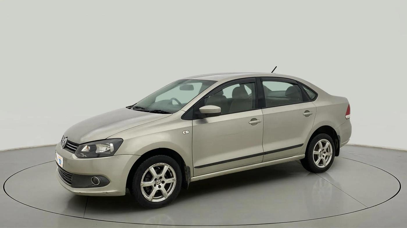 2013 Volkswagen Vento HIGHLINE DIESEL 1.6, Diesel, Manual, 1,21,703 km, Left Front Diagonal