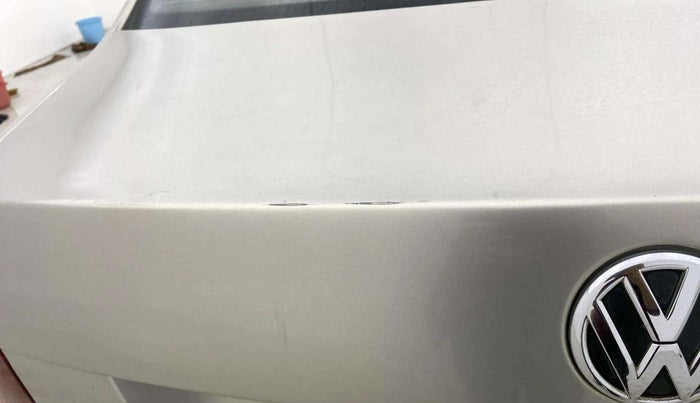 2017 Volkswagen Vento HIGHLINE DIESEL 1.5, Diesel, Manual, 1,21,617 km, Dicky (Boot door) - Slightly rusted